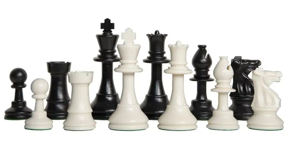 Plastic Chess Pieces No 6